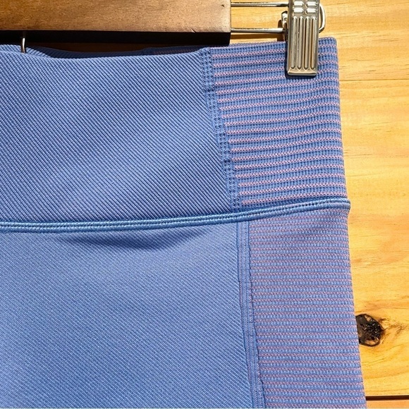 Aerie Offline Blue Pink Textured 7/8 High Rise Activewear Leggings Medium - Picture 5 of 9